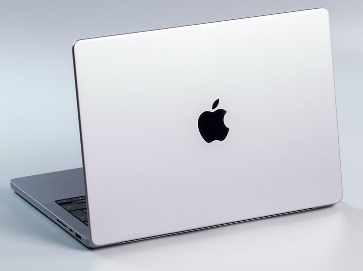 Macbook Pro 2015 Core i7 16/512 15inch Uk
